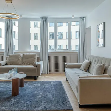 Lavie Maison : A C & Eiffel Tower View * Paris