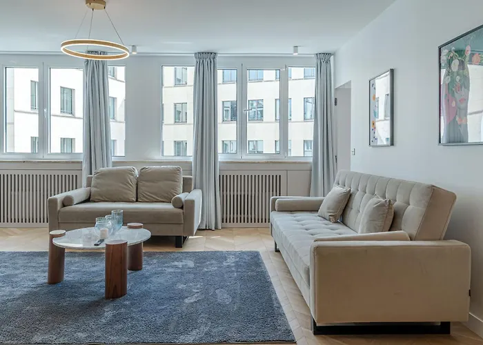 Lavie Maison : A C & Eiffel Tower View * Paris